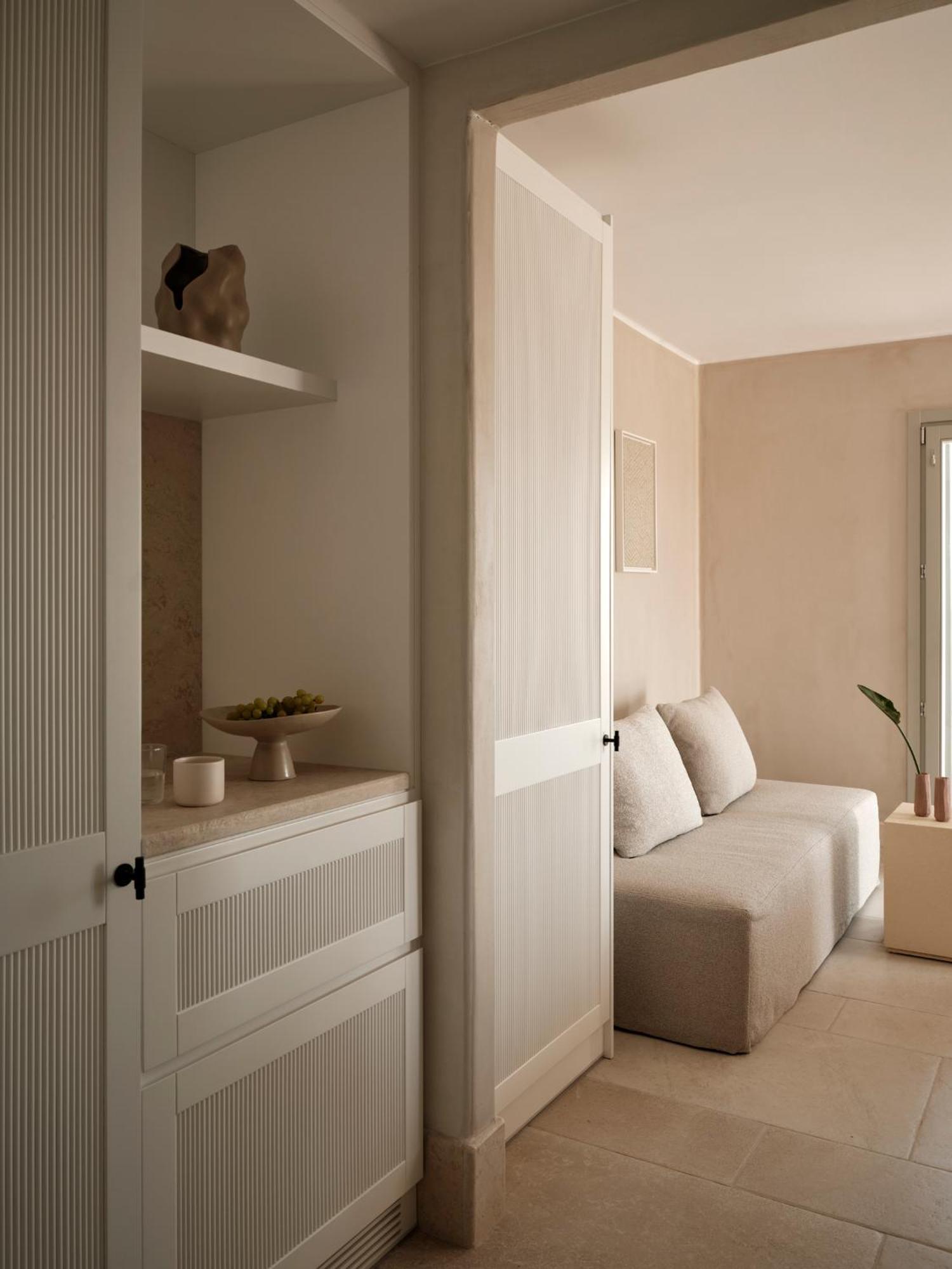 Akria Seaside Suites Naousa  Bagian luar foto